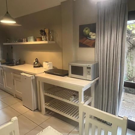 By The Way Guesthouse Clarens Ngoại thất bức ảnh