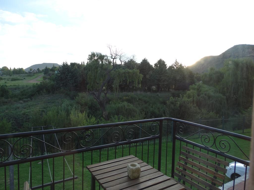 By The Way Guesthouse Clarens Phòng bức ảnh