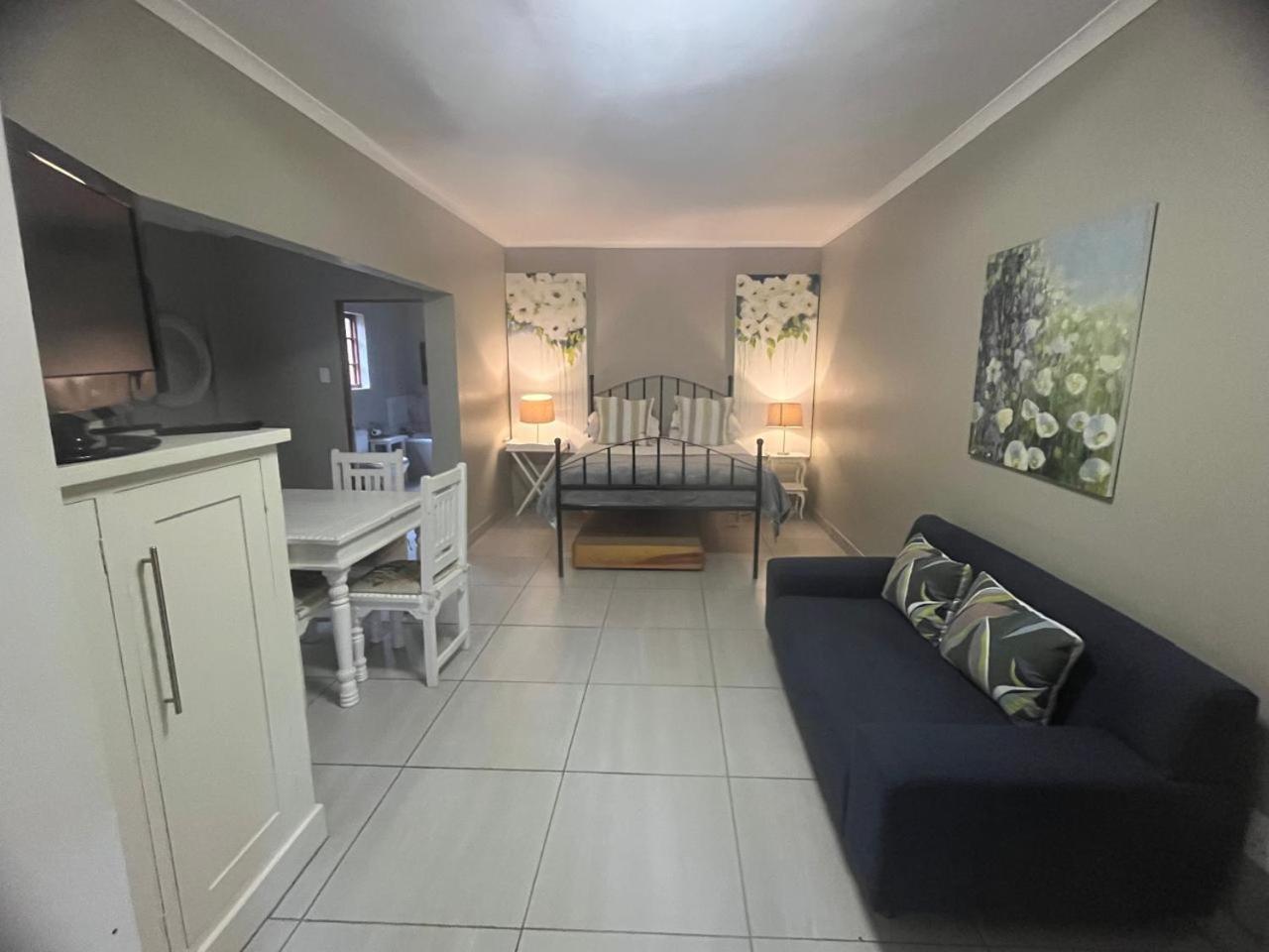 By The Way Guesthouse Clarens Ngoại thất bức ảnh