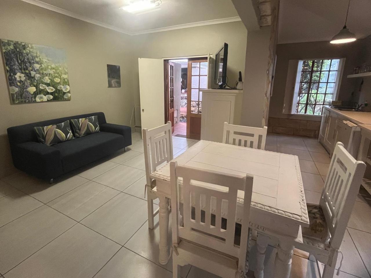 By The Way Guesthouse Clarens Ngoại thất bức ảnh