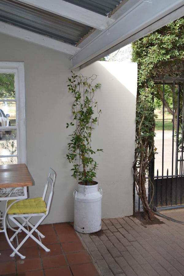By The Way Guesthouse Clarens Ngoại thất bức ảnh