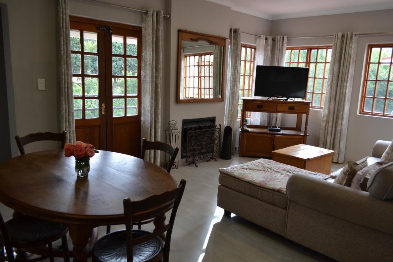 By The Way Guesthouse Clarens Ngoại thất bức ảnh